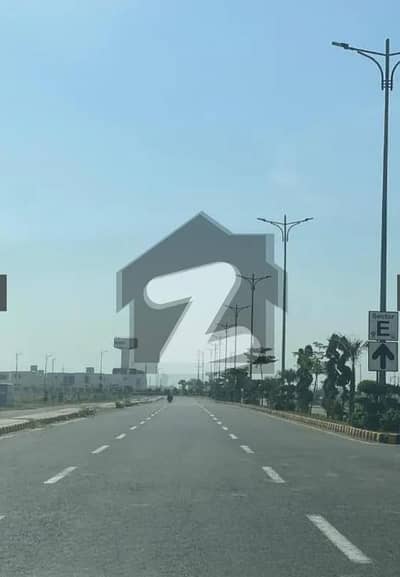 ڈی ایچ اے فیز9 پریزم - بلاک ای ڈی ایچ اے فیز9 پریزم,ڈی ایچ اے ڈیفینس,لاہور میں 1 کنال رہائشی پلاٹ 2.8 کروڑ میں برائے فروخت۔