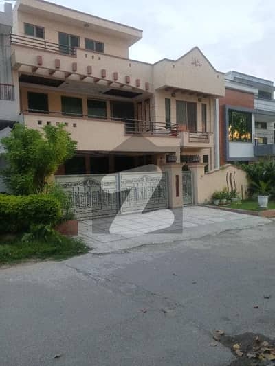 House For Sale Beautiful Location G9