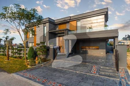 SLIGHTLY USE 2 KANAL LIKE BRAND NEW HOUSE FOR SALE IN DHA LAHORE