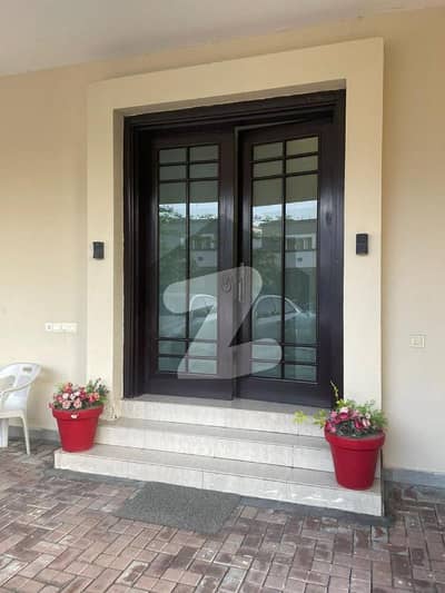 Stunning 1 Kanal Golf View Villa for Sale in Defence Raya, DHA Lahore