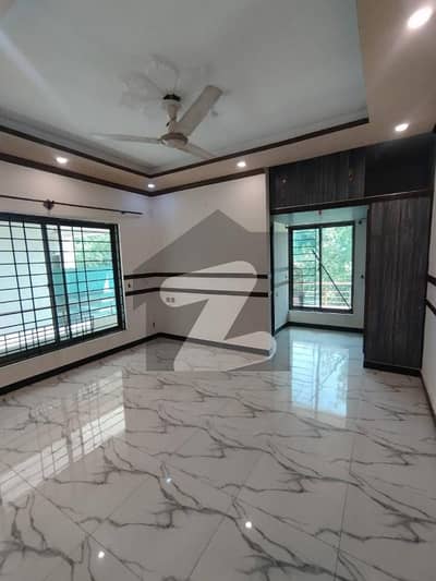 Upper Portion Available for Rent (60*100) G-11 Islamabad