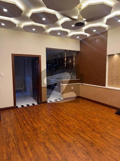 D-12/1 4 Marla House For Rent 4bed With Washroom Lounge 2 Kitchen Servant Parking Gas Electric