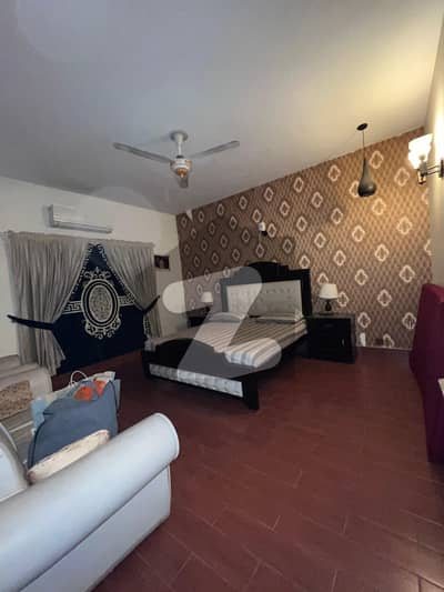 11.5 Marla Good Condition House For Sale In Faisal Town Main Canal Road