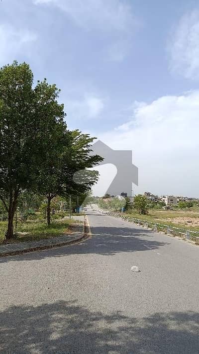 ڈی ایچ اے فیز 5 - سیکٹر ایف ڈی ایچ اے ڈیفینس فیز 5,ڈی ایچ اے ڈیفینس,اسلام آباد میں 1 کنال رہائشی پلاٹ 2.7 کروڑ میں برائے فروخت۔