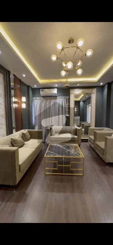 Flat for Sale in Clifton Ideal Family Living!