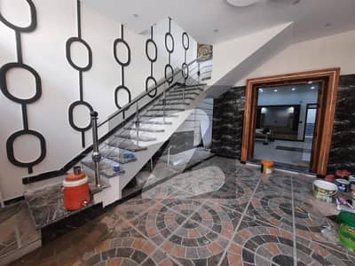 Beautiful House North Karachi Sector 11A, 240sq, Cornor (G + 2), 6 Shops 11A Ki Merket Ma, 120ft Road For Sale.