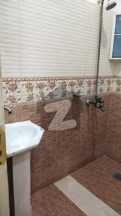 Near wapda town Punjab government society 1 furnished room available for rent