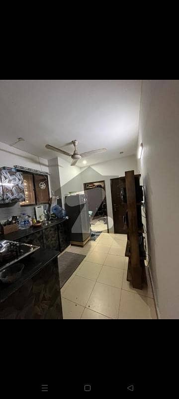 ڈی ایچ اے فیز 6 ڈی ایچ اے ڈیفینس,کراچی میں 2 مرلہ Studio فلیٹ 80.0 لاکھ میں برائے فروخت۔