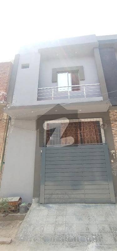 ستیانہ روڈ فیصل آباد میں 3 کمروں کا 2 مرلہ مکان 75.0 لاکھ میں برائے فروخت۔