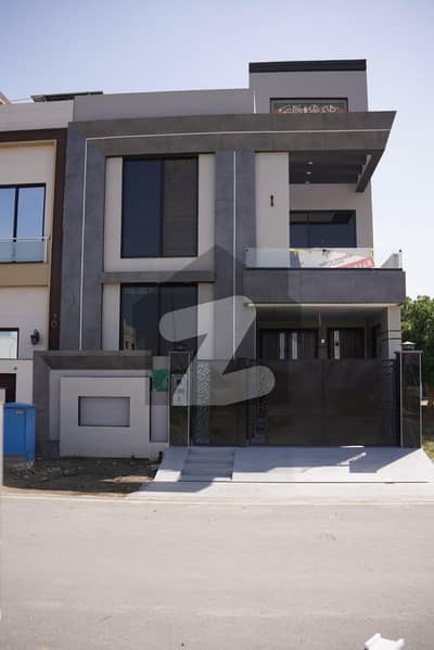 BRAND NEW HOUSE 5 MARLA AVAILABLE FOR SALE NEAR BAHRIA SCHOOL