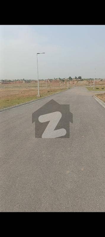 DHA PHASE 3 SCRENE CITY SECTOR B 10 MARLA PLOT FOR SALE