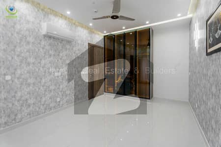 پارک ویو سٹی لاہور میں 3 کمروں کا 10 مرلہ بالائی پورشن 70.0 ہزار میں کرایہ پر دستیاب ہے۔