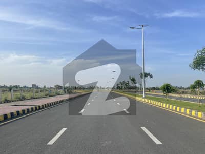 Hot Location Block J 5 Marla Plot Available