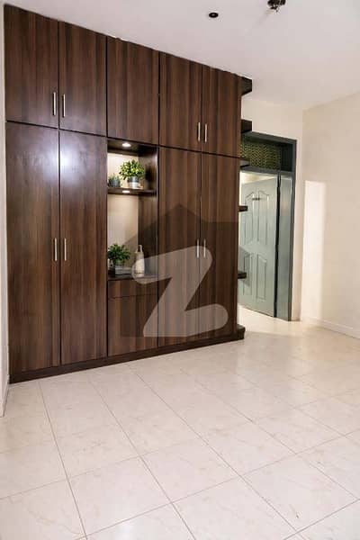 جوہر ٹاؤن فیز 2 جوہر ٹاؤن,لاہور میں 3 کمروں کا 3 مرلہ مکان 1.75 کروڑ میں برائے فروخت۔