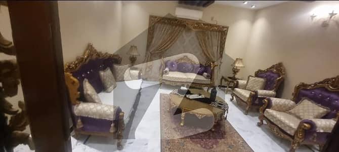 نارتھ ناظم آباد ۔ بلاک آئی نارتھ ناظم آباد,کراچی میں 9 کمروں کا 16 مرلہ مکان 7.0 کروڑ میں برائے فروخت۔