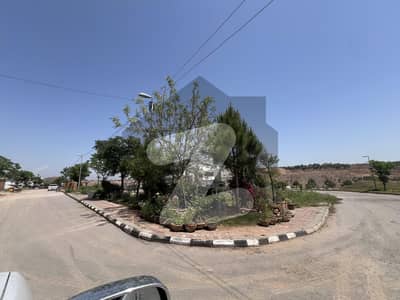 500 Sq Yards Corner Plot with Extra Land Available for Sale in DHA Phase 3 Sector B Street 4