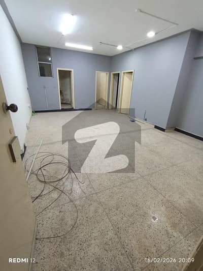 گلشنِ اقبال - بلاک 13 بی گلشنِ اقبال,گلشنِ اقبال ٹاؤن,کراچی میں 3 کمروں کا 4 مرلہ دفتر 60.0 ہزار میں کرایہ پر دستیاب ہے۔
