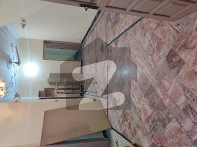 پارک روڈ اسلام آباد میں 2 کمروں کا 5 مرلہ زیریں پورشن 55.0 ہزار میں کرایہ پر دستیاب ہے۔