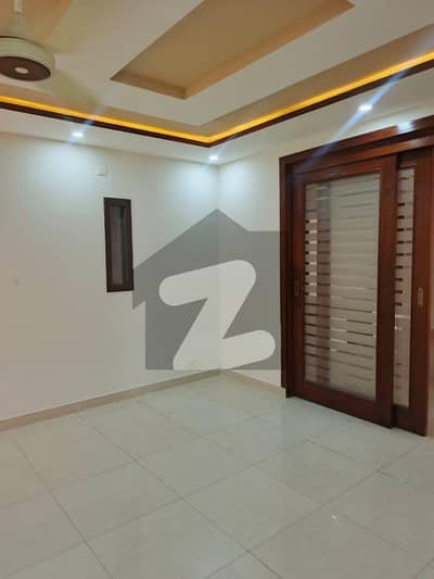 بحریہ ٹاؤن فیز 8 بحریہ ٹاؤن راولپنڈی,راولپنڈی میں 6 کمروں کا 14 مرلہ مکان 1.25 لاکھ میں کرایہ پر دستیاب ہے۔