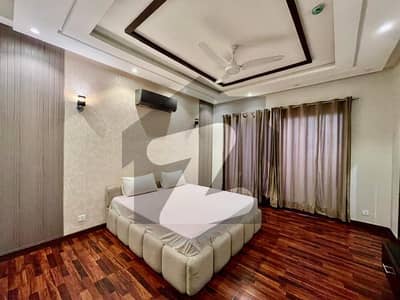 ڈی ایچ اے فیز 5 ڈیفنس (ڈی ایچ اے),لاہور میں 4 کمروں کا 10 مرلہ مکان 3.5 لاکھ میں کرایہ پر دستیاب ہے۔