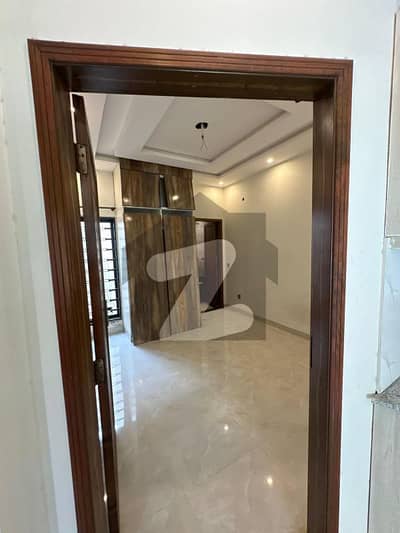 8 Marla House Available For Rent In Ali Block Sector B Bahria Town Lahore