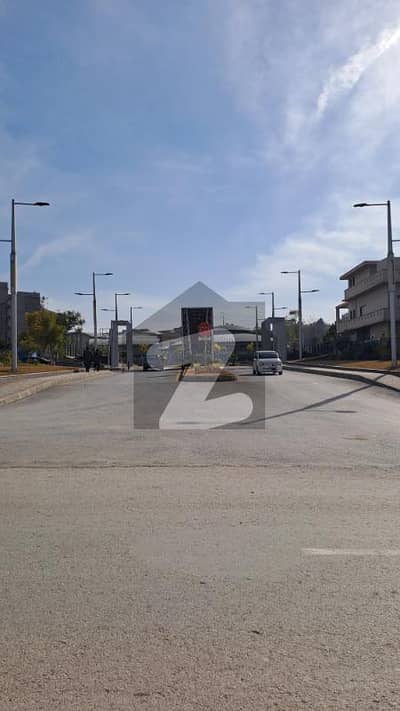 ڈی ایچ اے ڈیفینس فیز 2 ڈی ایچ اے ڈیفینس,اسلام آباد میں 5 مرلہ کمرشل پلاٹ 10.5 کروڑ میں برائے فروخت۔