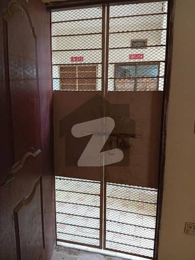 گلزارِ ہجری سکیم 33,کراچی میں 2 کمروں کا 3 مرلہ فلیٹ 58.0 لاکھ میں برائے فروخت۔