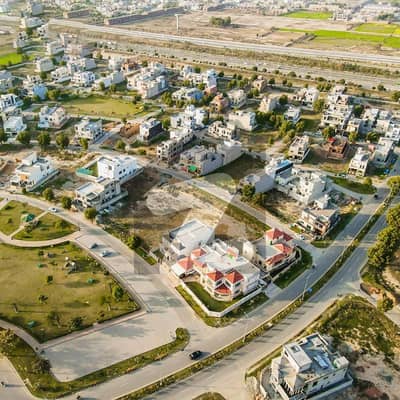 10 Marla Residential Plot For Sale In Lake City Lahore.