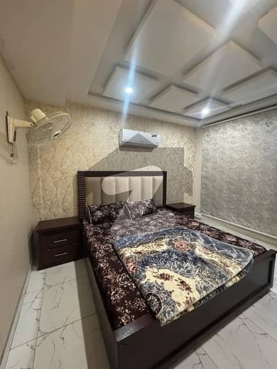 بحریہ ٹاؤن لاہور میں 1 کمرے کا 2 مرلہ فلیٹ 45.0 ہزار میں کرایہ پر دستیاب ہے۔