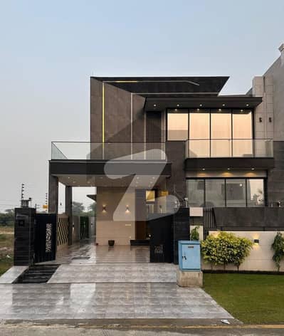 10 Marla Modern House | Peaceful Location | Ideal For Family For Sale In DHA 8 Lahore