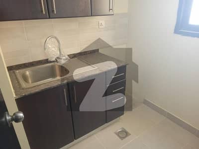 EMAAR OCEANFRONT CORAL TOWER 1 3-Bedroom Apartment for Rent Property Highlights: