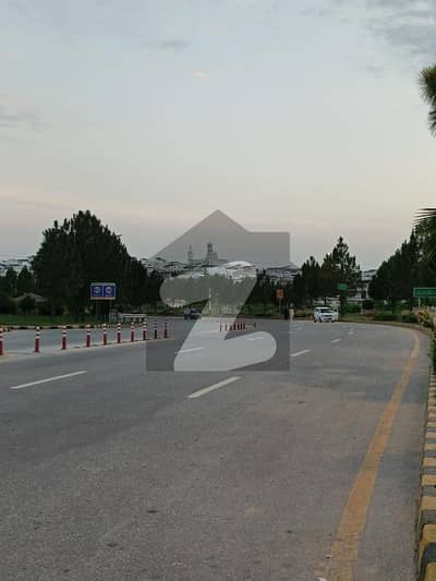 Hill top road 2 Kanal Prime location plot for sale in Bahria enclave Islamabad
