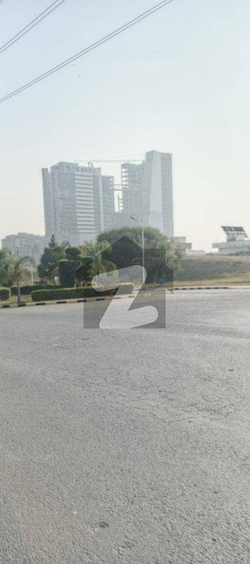 ایم پی سی ایچ ایس ۔ بلاک ایف ایم پی سی ایچ ایس ۔ ملٹی گارڈنز,بی ۔ 17,اسلام آباد میں 8 مرلہ رہائشی پلاٹ 1.5 کروڑ میں برائے فروخت۔