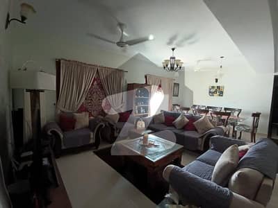 11 Marla Modern 3-Bedroom Apartment With Spectacular View for Sale Askari 11, Lahore !