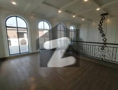 ماڈل ٹاؤن ملتان میں 4 کمروں کا 5 مرلہ مکان 1.65 کروڑ میں برائے فروخت۔