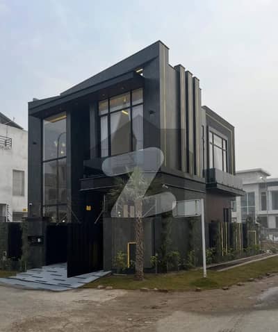 5 Marla Modern Designs House for sale in DHA LAHORE 9 town