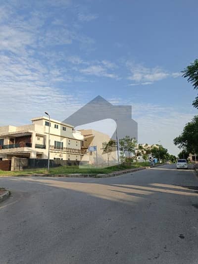 Sector J 8 Marla prime location plot for sale in Bahria enclave Islamabad