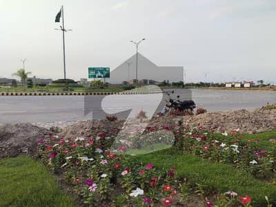 B 200 series North Facing plot nearby Park Mini Mart and Masjid