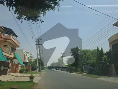 18 Marla Ideal Location on 60-feet road, semi commercial Near Park Mosque Market And Main Road Plot For Sale