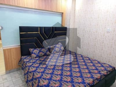 جوہر ٹاؤن فیز 2 جوہر ٹاؤن,لاہور میں 1 کمرے کا 2 مرلہ فلیٹ 45.0 ہزار میں کرایہ پر دستیاب ہے۔