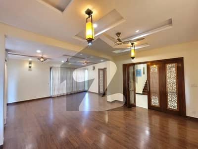 10 MARLA UPPER PORTION AVAILABLE FOR RENT AT BEACON HOUSE SOCIETY