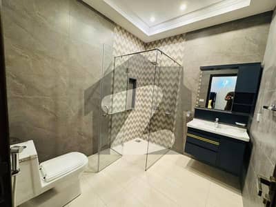 5 MARLA LOWER PORTION AVAILABLE FOR RENT