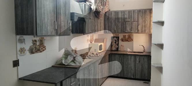 ایڈن بولیوارڈ ہاؤسنگ سکیم کالج روڈ,لاہور میں 2 کمروں کا 4 مرلہ بالائی پورشن 45.0 ہزار میں کرایہ پر دستیاب ہے۔