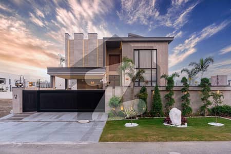 ARCHITECTURAL MASTERPIECE! STUNNING 1 KANAL HOUSE FOR SALE IN DHA PHASE 7