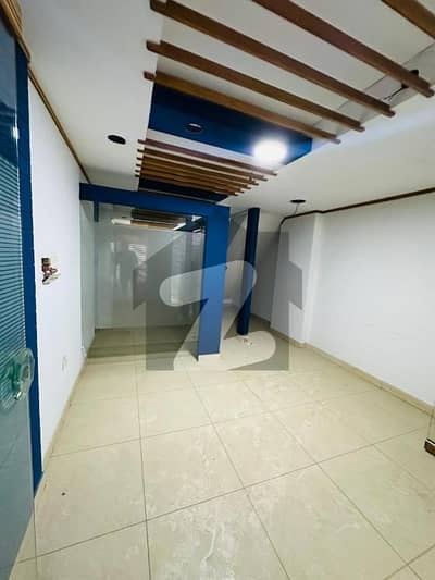 طارق روڈ کراچی میں 3 مرلہ Studio دکان 3.0 لاکھ میں کرایہ پر دستیاب ہے۔