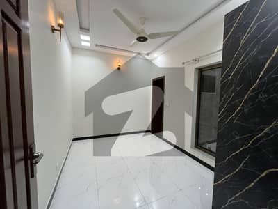 10 Marla Ground Portion For Rent Main Double Road G-13/3 Islamabad