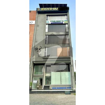 ڈی ایچ اے فیز 6 ڈیفنس (ڈی ایچ اے),لاہور میں 4 مرلہ عمارت 10.95 کروڑ میں برائے فروخت۔