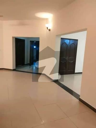 4 bed birg house available for sale