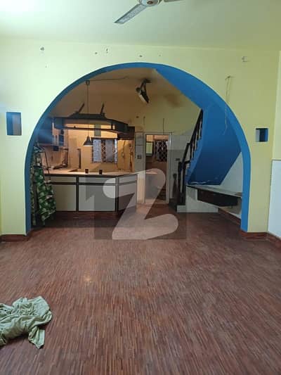 گلبرگ لاہور میں 1 کمرے کا 3 مرلہ فلیٹ 40.0 ہزار میں کرایہ پر دستیاب ہے۔