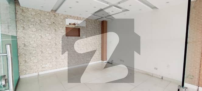 ڈی ایچ اے فیز 3 - بلاک وائے فیز 3,ڈیفنس (ڈی ایچ اے),لاہور میں 4 کمروں کا 4 مرلہ دفتر 12.0 کروڑ میں برائے فروخت۔